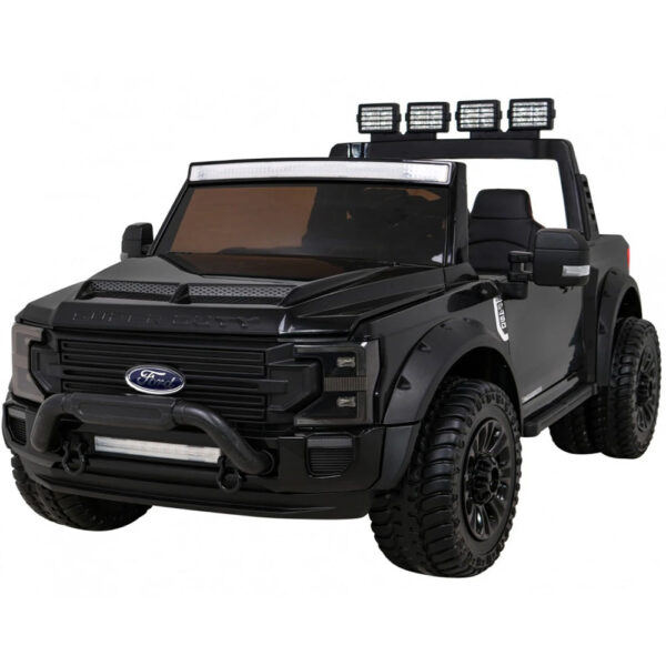 Ford Super Duty 4 x 4